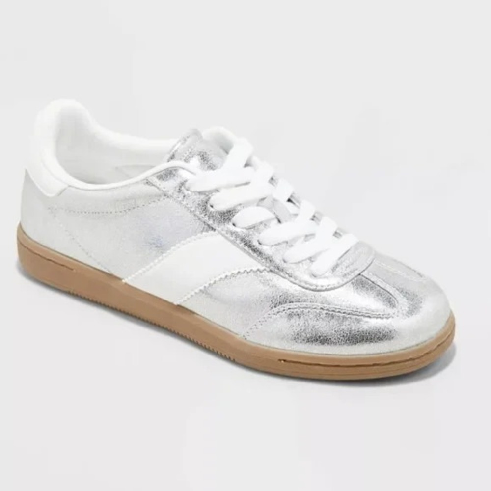 Women's Sneakers by Universal Thread Spencer Silver 6.5 New With Tags